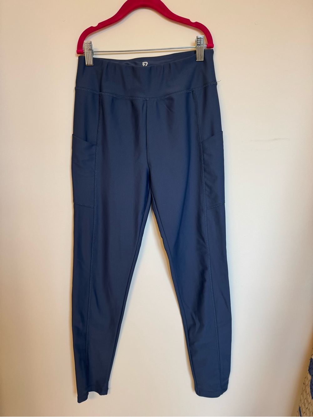 Women’s High-Rise Pocket Leggings in Navy